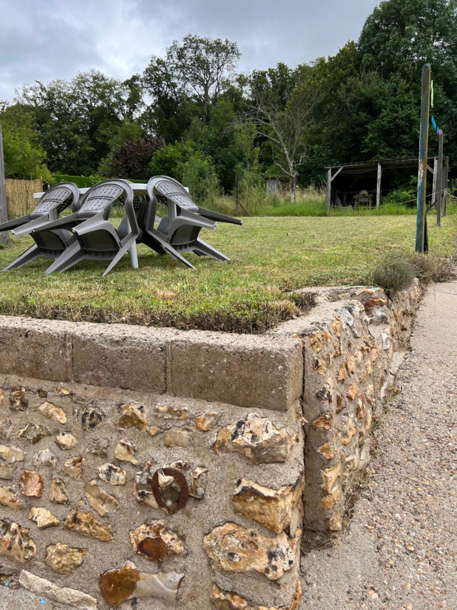 Le Campagnard Vintage Bourguignon Villa Saint-Privé Exteriör bild